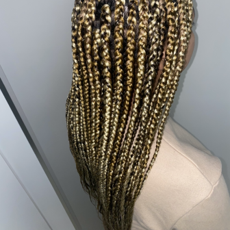 Medium Box Braids for KasaiStudio